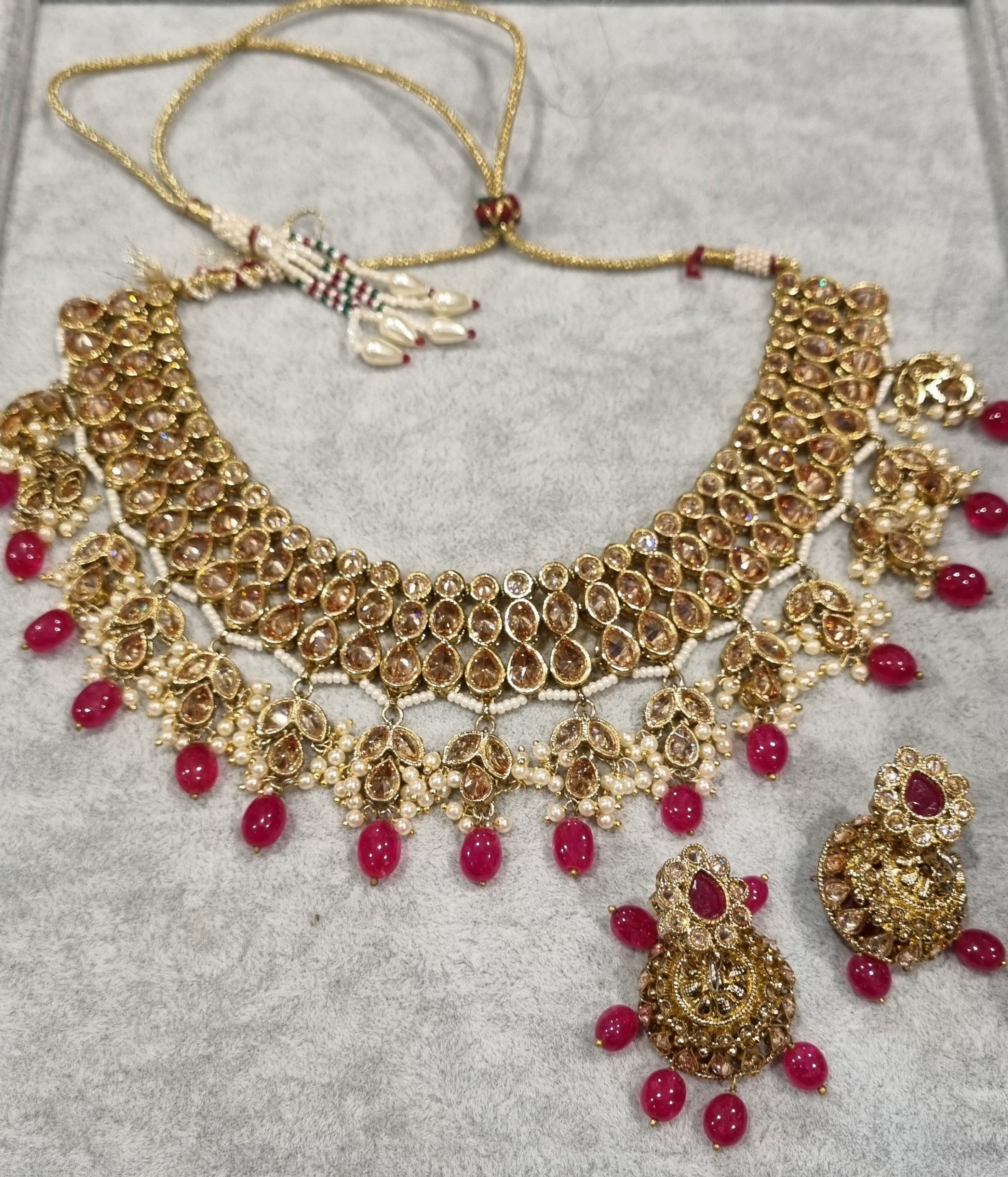 red-crystal-necklace