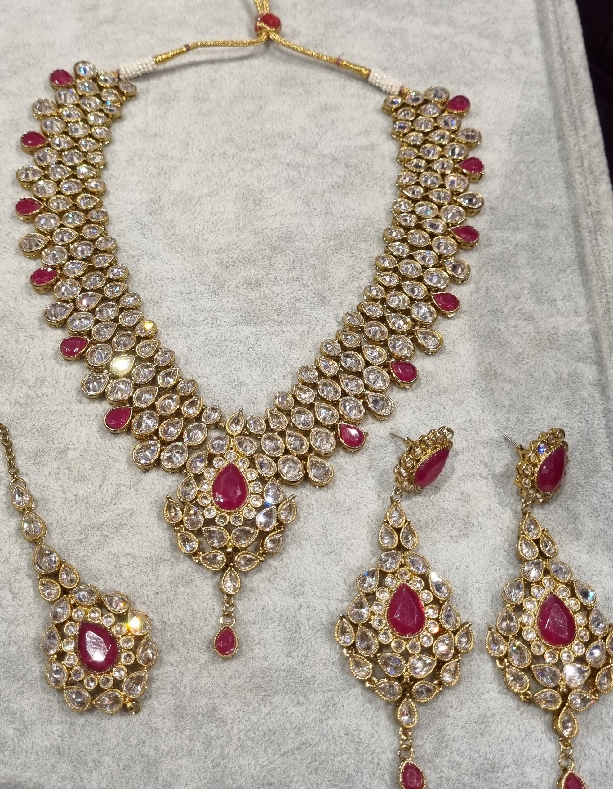 red crystal necklace with earrings