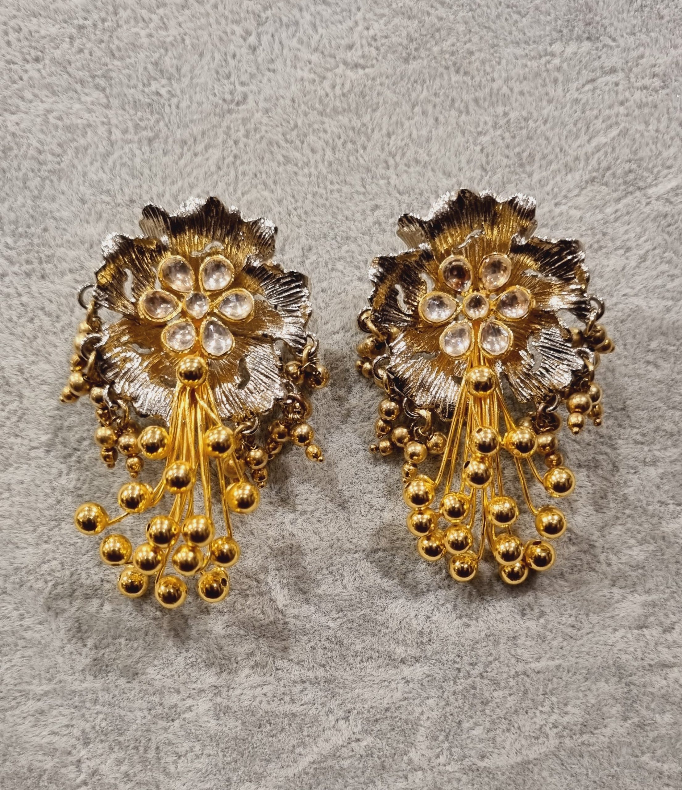 silver-petals-gold-ball-flower-earrings